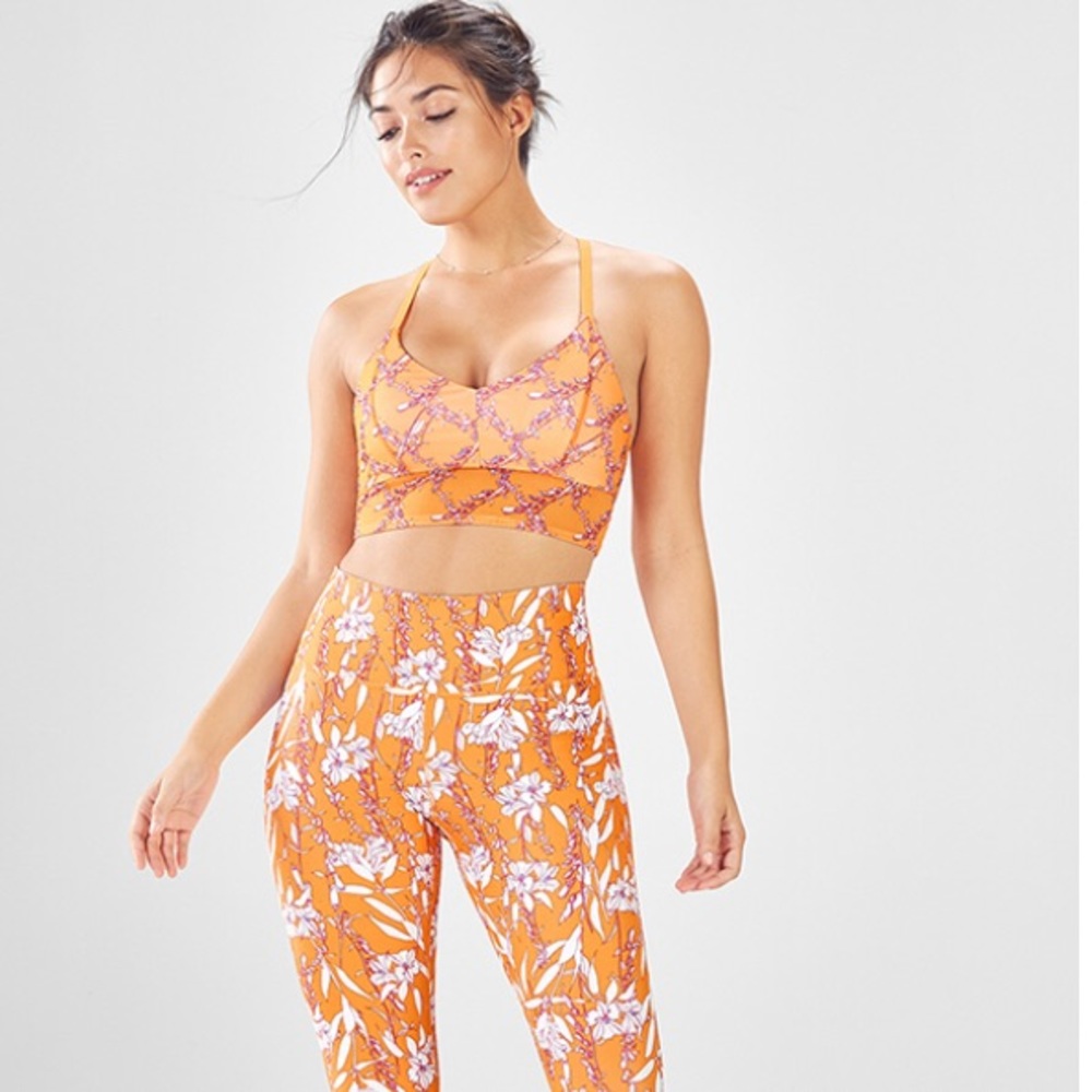 Fabletics NWT Garland Posey Marlene Midi Bra